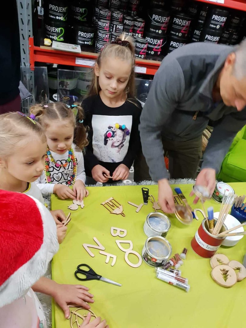 Tumsā Spīdoša Laka - Tikkurila Taika Glow! 3 WhatsApp Image 2018 12 06 at 11.00.16